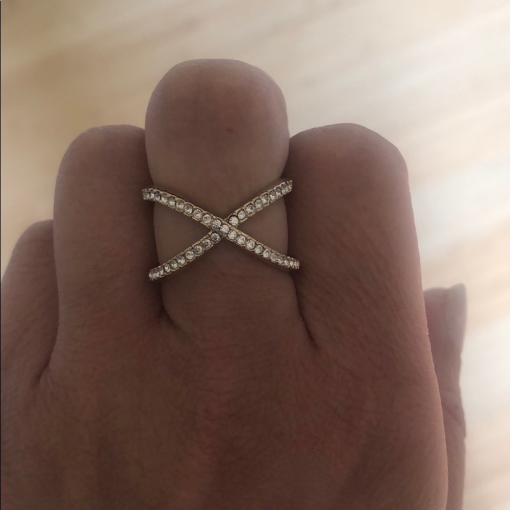 Gorgeous crisscross gold stone ring - Picture 4 of 5